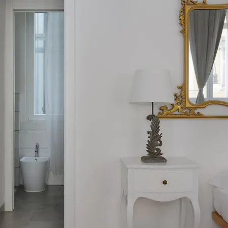Apartment Casa Strehler, Tra Teatro E Trieste