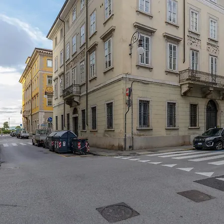 Casa Strehler, Tra Teatro E Apartment Trieste